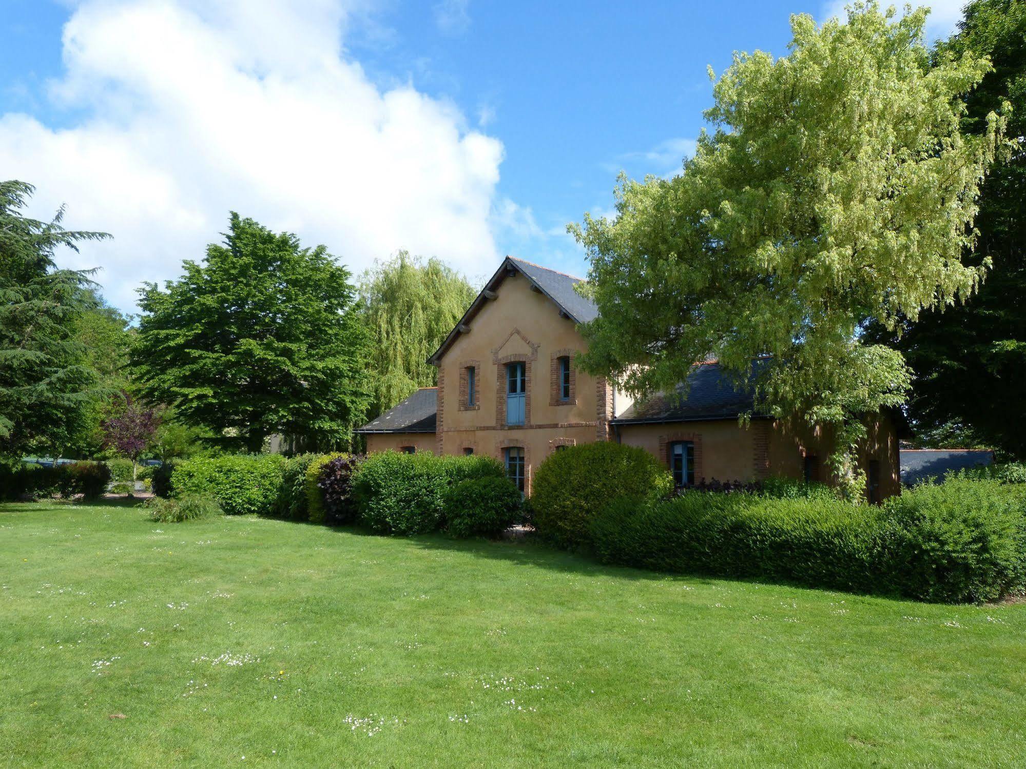 Anjou Golf And Country Club Hotel Champigné Екстериор снимка